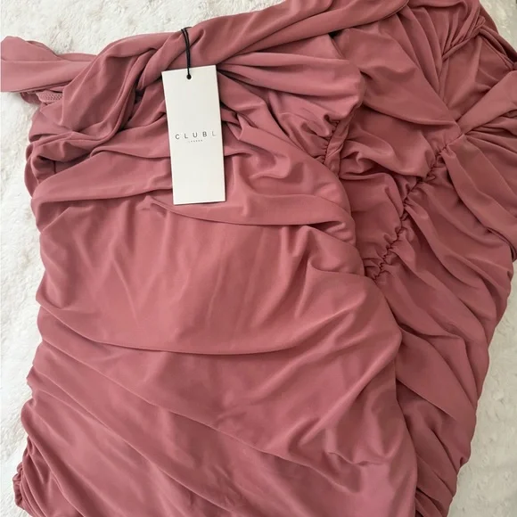 Club London Maternity Bardot Knot Ruched Midi Dress - Picture 3 of 4